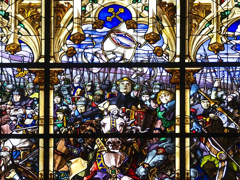 <a href="https://es.wikipedia.org/wiki/Real_Colegiata_de_Santa_Mar%C3%ADa_de_Roncesvalles" title="Colegiata Roncesvalles" class="lkblanco" rell="nofollow" target="_blank">foto wikipedia.org</a>